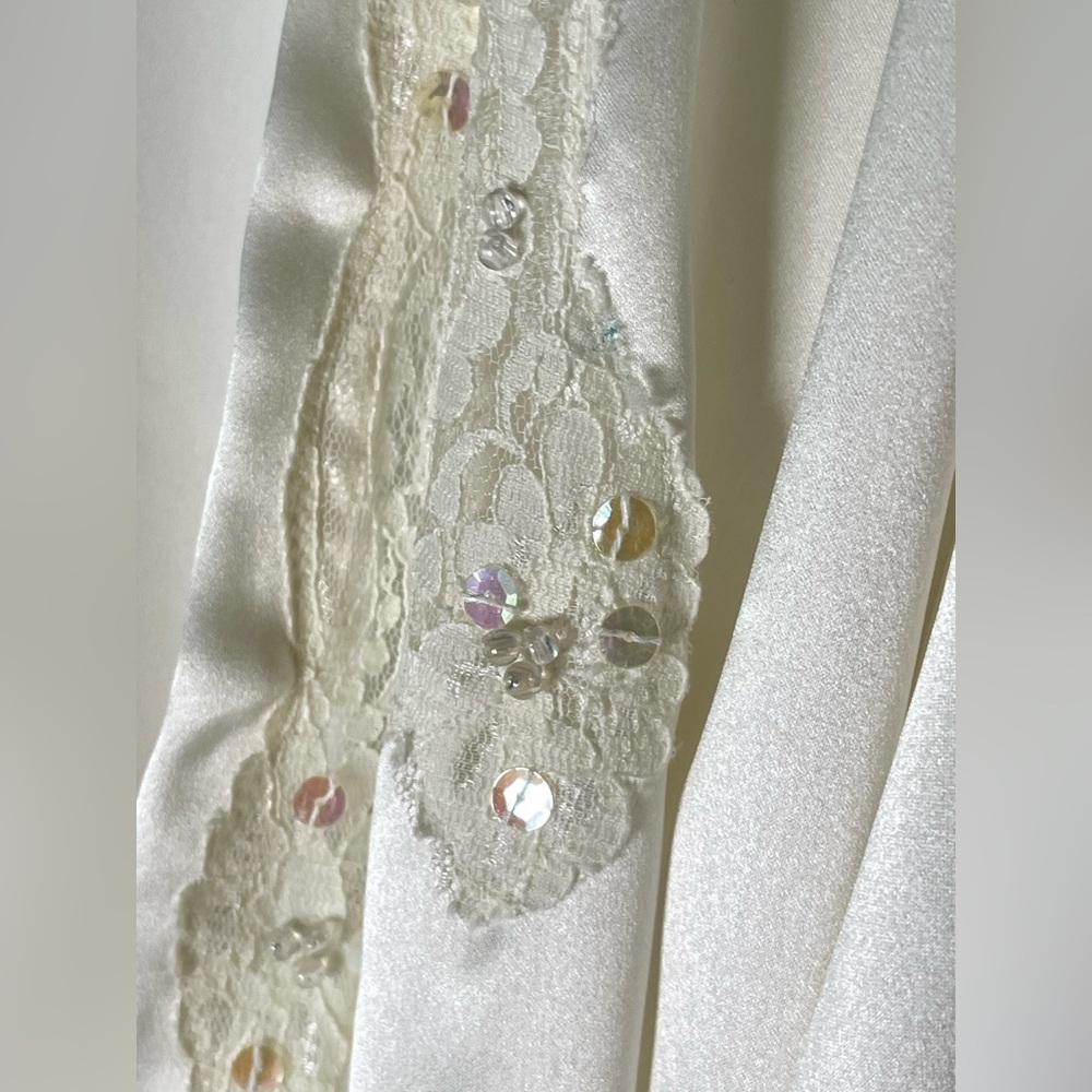 VTG Victorias Secret‎ Silky Sequin Lace Robe Satin Ivory Gold Label Bridal Y2K - Picture 4 of 11
